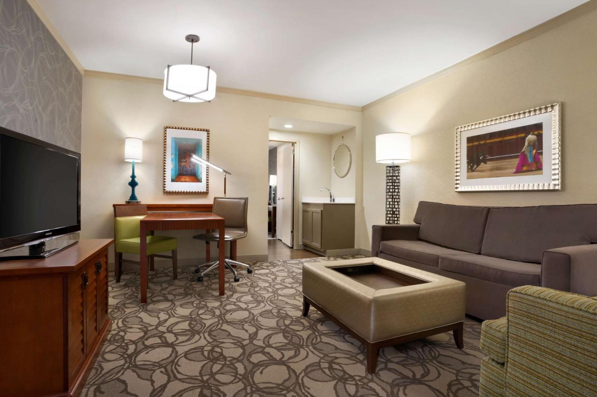 Suite with Two Double Beds - Mobility Access/Non-Smoking,1438502188:JPEG