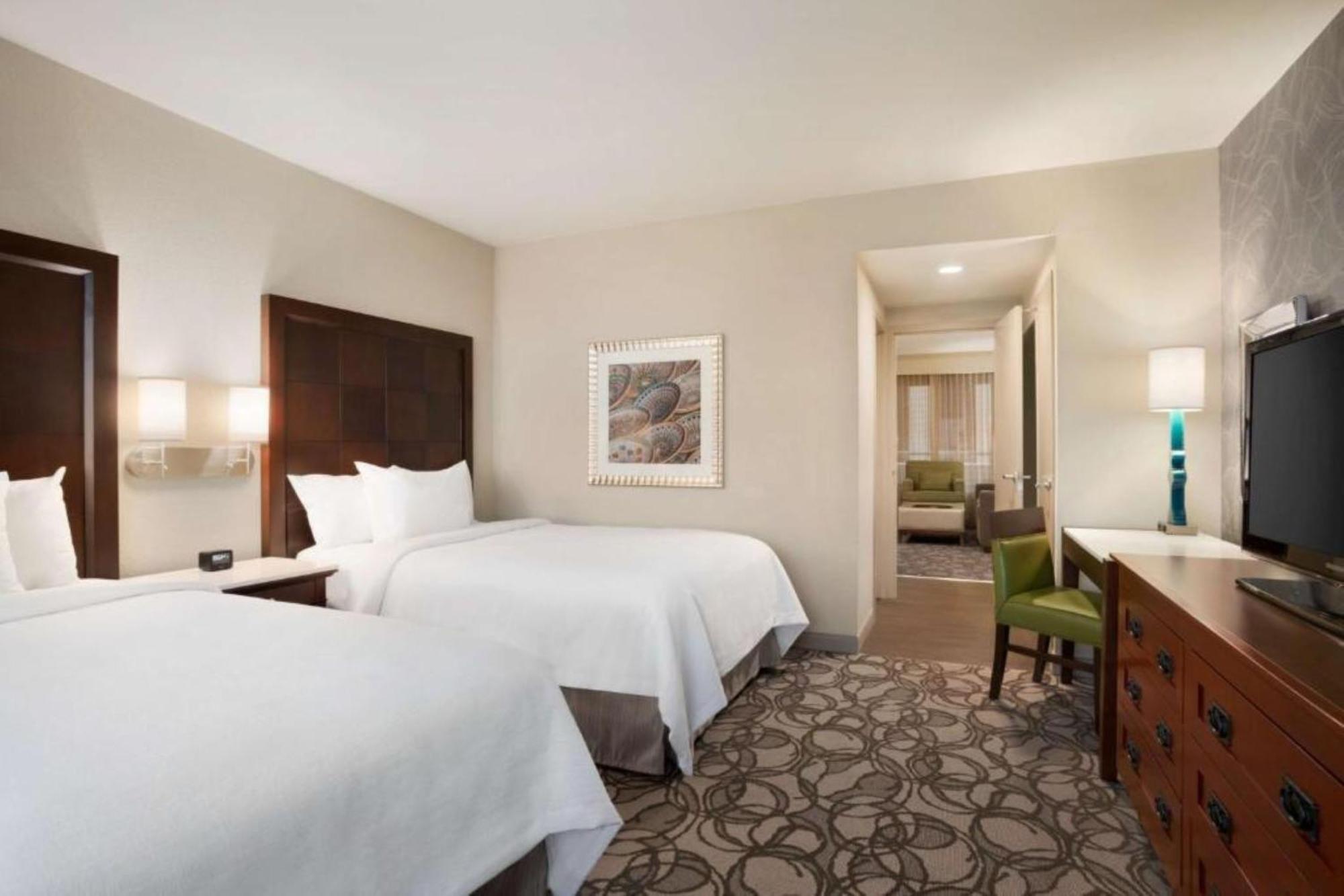 Double Room,1551411388:JPEG